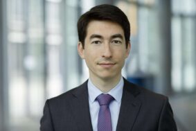 Marc Dietenmeier fotografiert Führungskräfte für die BMW Bank und Alphabet