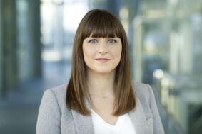 Marc Dietenmeier fotografiert Führungskräfte für die BMW Bank und Alphabet