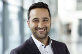 Marc Dietenmeier fotografiert Führungskräfte für die BMW Bank und Alphabet