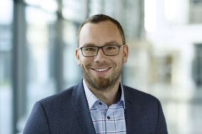 Marc Dietenmeier fotografiert Führungskräfte für die BMW Bank und Alphabet