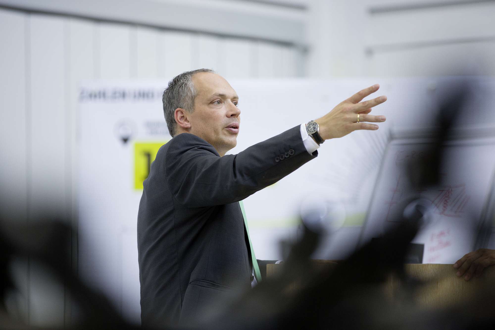 Marc Dietenmeier fotografiert BMW Entwicklungschef für F&E Manager