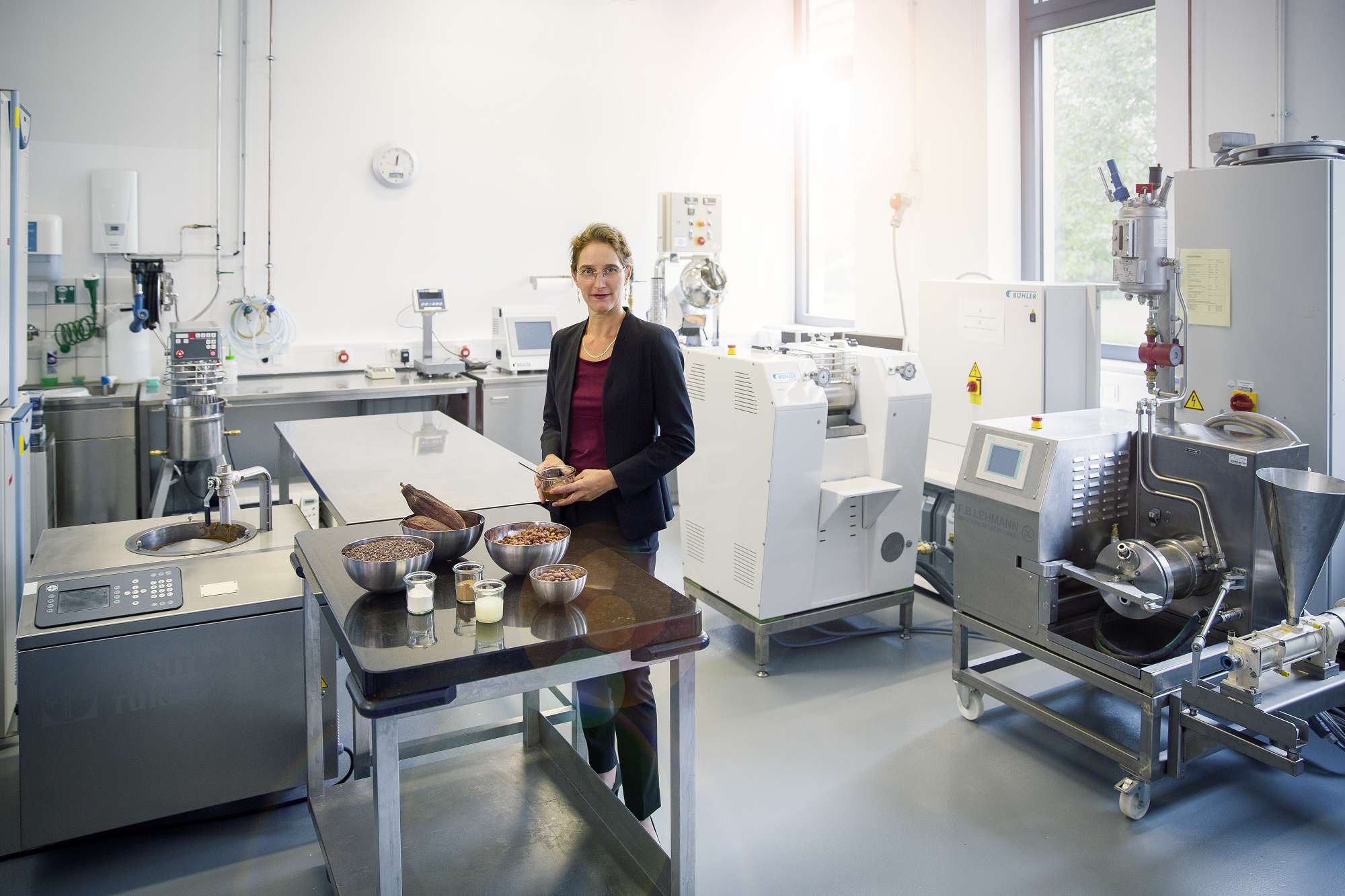 Marc Dietenmeier fotografiert Mitarbeiterportraits für Fraunhofer IVV in Freising